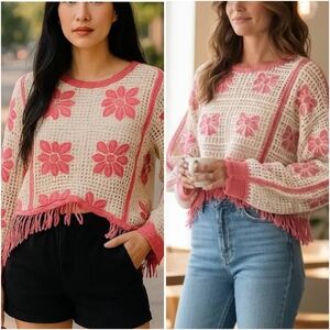 House of Harlow 1960 Crochet Fringe Poncho Top – Pink Granny Square Knit Crop –
